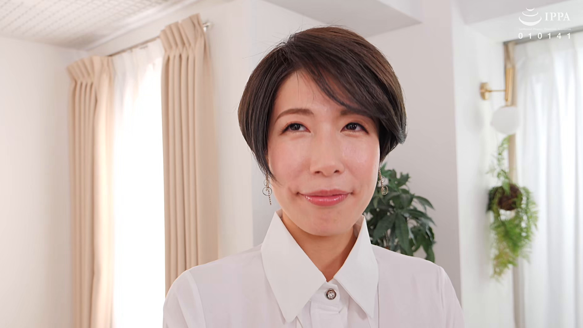 初撮り人妻ドキュメント 寺西薫 三十八歳 画像1