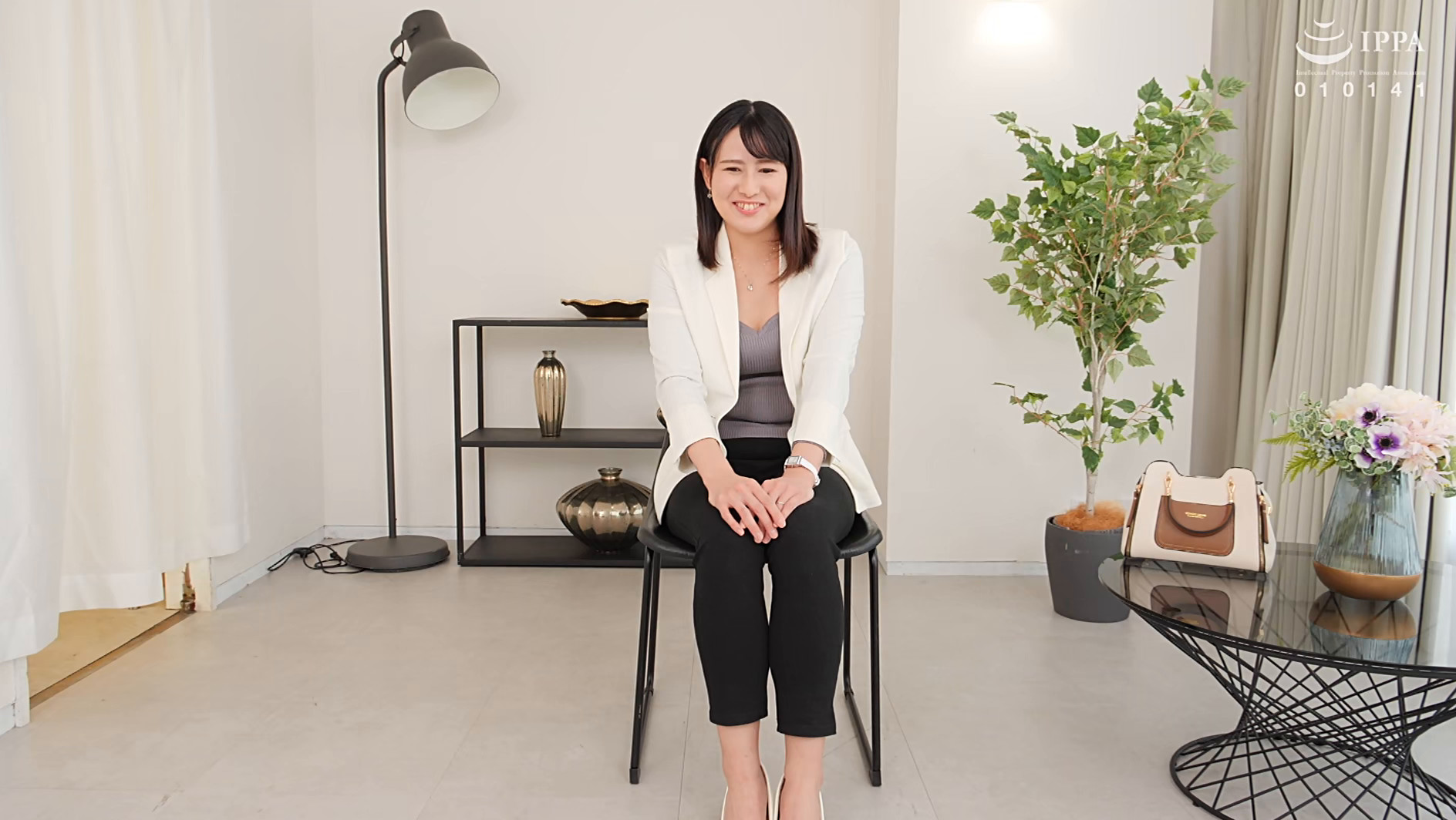 初撮り人妻ドキュメント 中沢すみれ 三十八歳 画像2