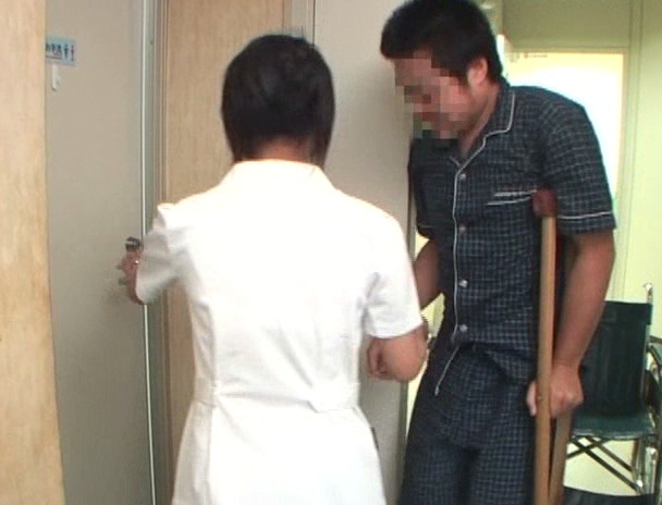 「ワザと看護師にせんずりを見せつけたらヤられるか?」 画像1