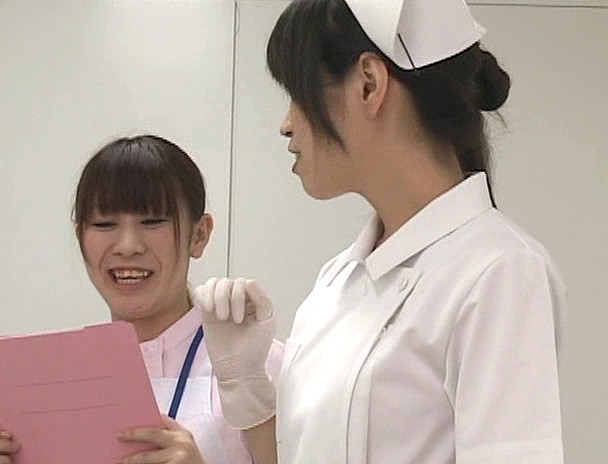 「『大きな胸でゴメンナサイ』仕事中に胸があたり自分のせいで勃起させたチ○ポを見た女医/看護学生/看護師はヤられても拒めない」VOL.1 画像2