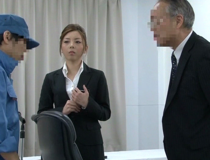 「男心を知らない無防備な胸が女に飢えた格差チ○ポを硬くする!お嬢様育ちのインテリ美人(秘書/教師/女医)が野獣キスで悶えるまで何分?」VOL.1 画像2