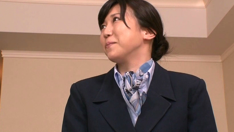 「『中に出して・・・』発射まで30秒!貴方なら中出しするか?外に出すか?出張マッサージになりすまして恋人のいない美淑女の顔に勃起チ○ポを押し付けたらゴムを外して生でヤられた」VOL.1 画像1