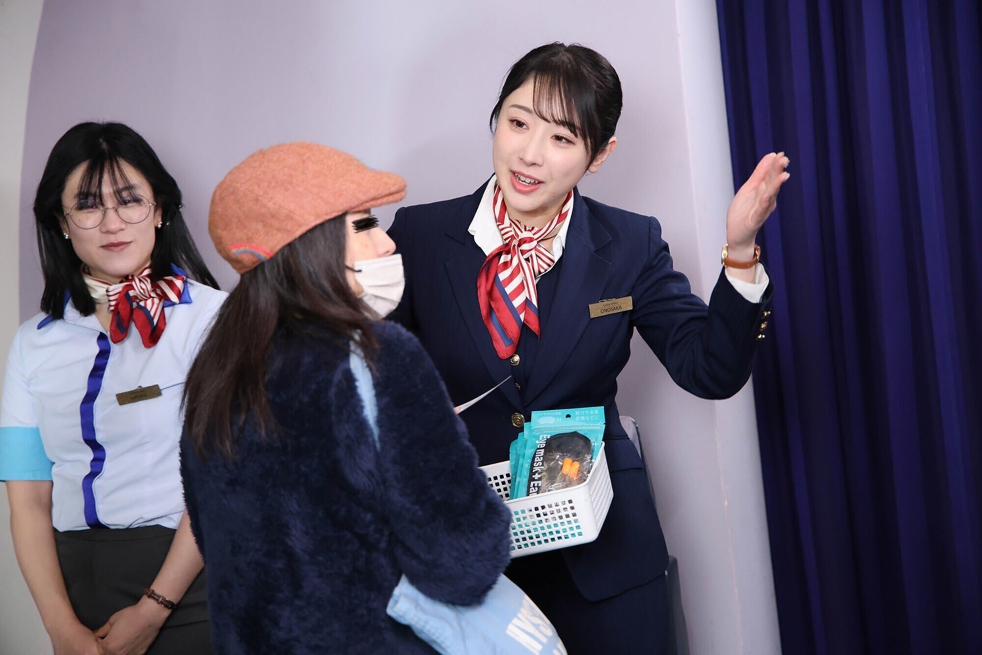 内緒でエグい接客してくれた美人CAをホテルに誘って生ハメしたら何度も求めるヤリマンだった VOL.5 画像3