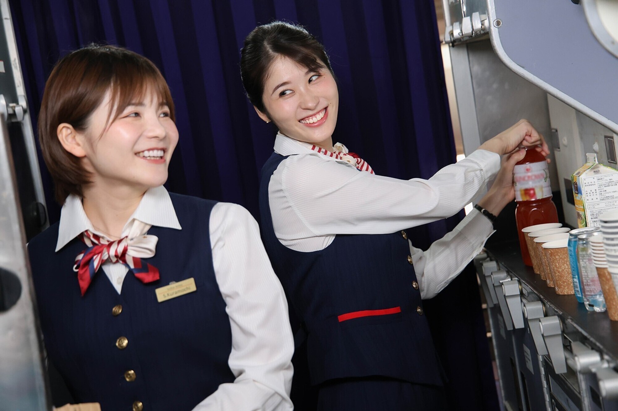 内緒でエグい接客してくれた美人CAをホテルに誘って生ハメしたら何度も求めるヤリマンだった VOL.6 画像3