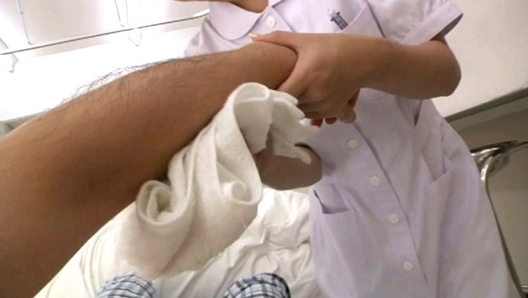 非日常的悶絶遊戯 看護師、やよいの場合 画像2