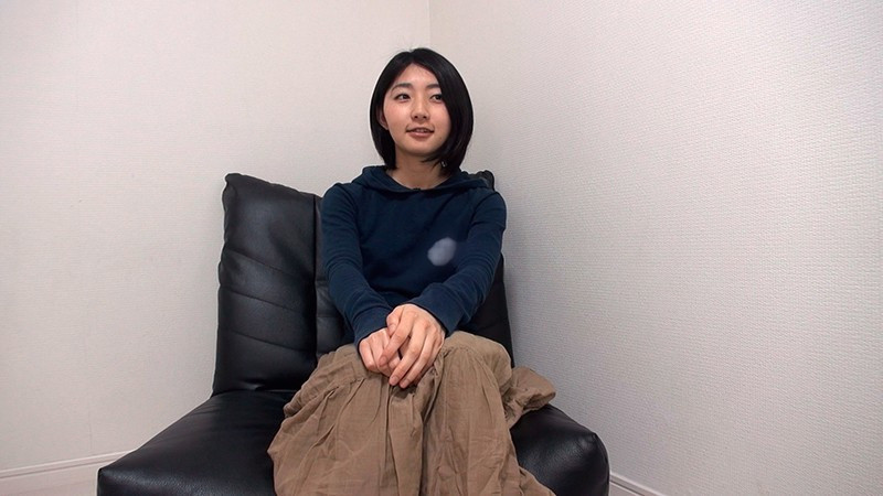 花屋で働くおねえさんは化粧っ気ないナチュラル美人 彼氏の命令で仕方なく出演したが何度もイカされトロトロセックスをしてしまう! 画像1