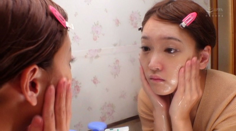 いつも綺麗なあの娘がメイクを落とした素顔を晒す・・・可愛いすっぴん顔にぶっかけ顔射SEX!! 6枚目