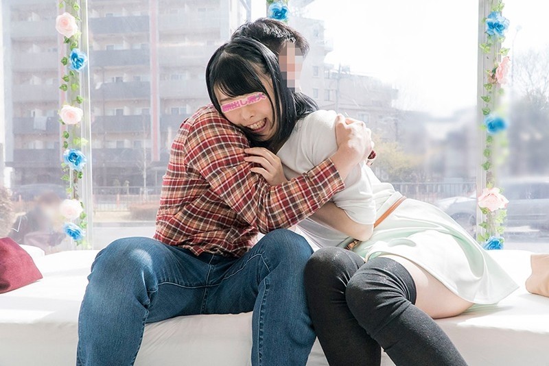 ザ・マジックミラー 顔出し!女子大生限定 徹底検証!男女の友情は成立する!?友達関係のリアル素人大学生が日本一エロ~い車の中で二人っきり 7 人生初の真正中出しスペシャル!in池袋 画像2
