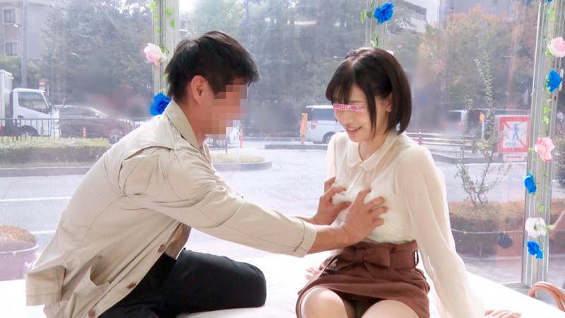 ザ・マジックミラー 顔出し!女子大生限定 8本番!徹底検証!男女の友情は成立する!?友達関係のリアル素人大学生が日本一エロ~い車の中で二人っきり 10 人生初の真正中出しスペシャル!in池袋 画像1