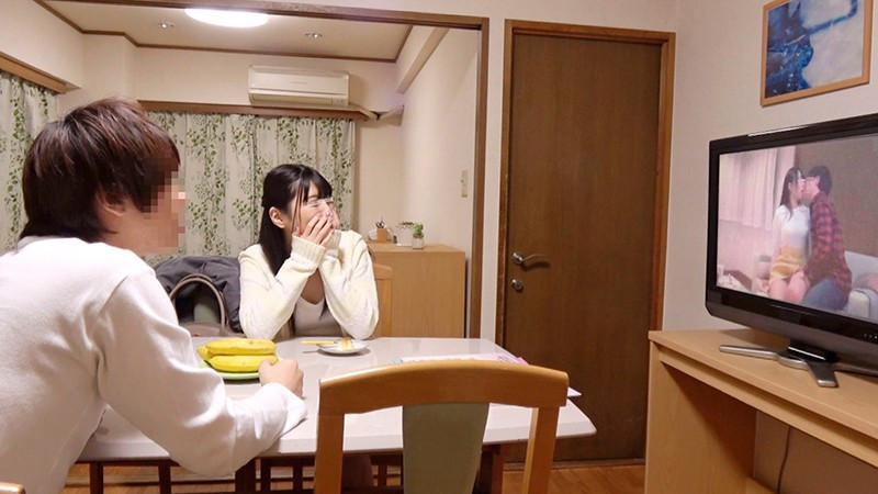 一般男女モニタリングAV 友達同士の大学生カップル交換企画 素人男女NTRハードセックスバトル!! 2 恋人(彼氏/彼女)が別の部屋で自分とはやったことのないプレイを見せつけられ嫉妬からくる対抗心で過激なプレイにエスカレート!本能の赴くままに女子大生は彼氏の友達と・・・ 画像2