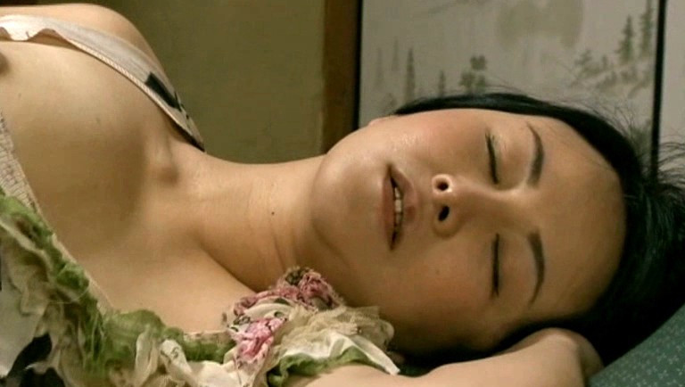 色っぽい母親たち ●してしまいたい義理の母/男なしでは生きられぬ未亡人母/郵便屋の絶倫男に夢中の母 画像7