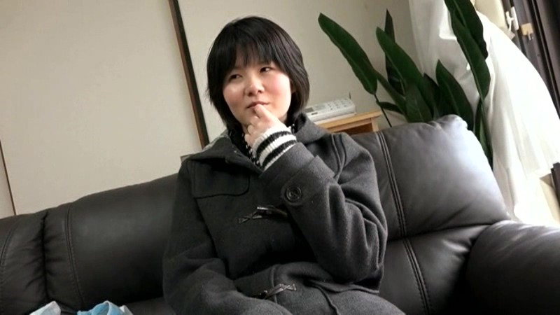 純粋な田舎娘すぎる東北あまっこ!人生初中出しで「ヤバイ、ヤバイ!」と男優にしがみ付き半ベソかきながら大絶叫でイクッ! りか18歳 画像1