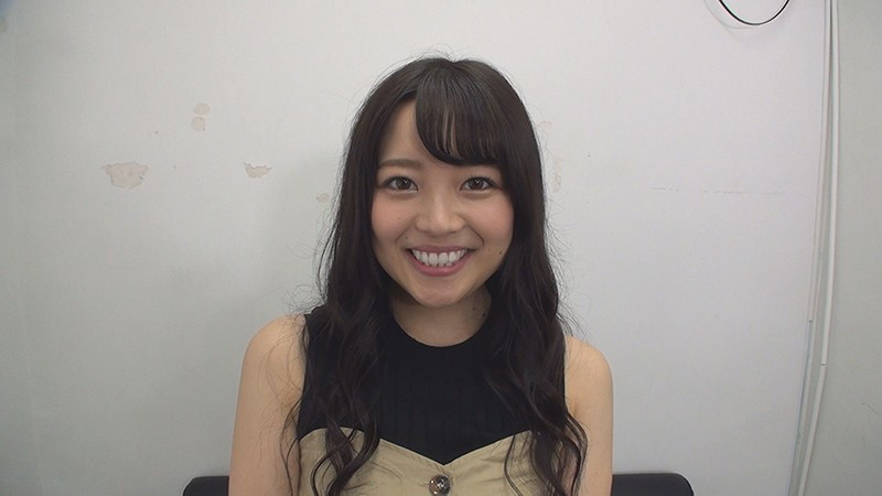 素人娘の全裸大図鑑4 5時間39人増刊号 今時の女の子が恥じらいながら脱衣していくヘアヌードコレクション 画像1