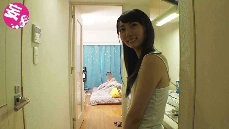 「この見た目でヤリマンビッチってドン引きですか？」清楚系ド貧乳スレンダー メイドカフェ勤務あかねちゃん18才 AVデビュー 画像1