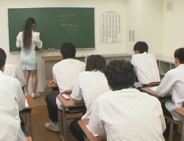 本物現役体育教師 最初で最後のAV出演!? 松岡麻美(仮名)先生 画像3