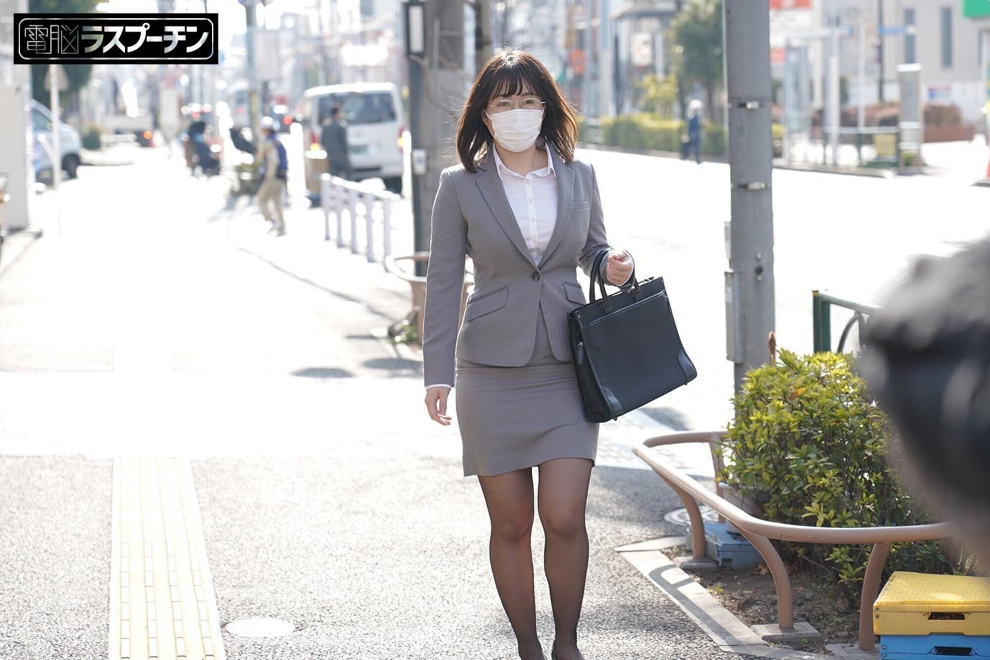 Hcupムチムチ地味OLをハミ尻 乳首イキ ガバマン変態メス豚化 桜和ことこ 画像3