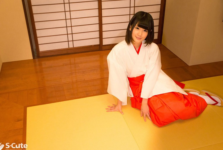 特別な日の、格別なSEX こんな服装でエッチしちゃった話 画像1