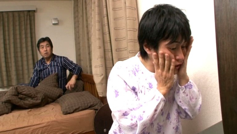 朝起きたら体が母ちゃんになっていた ~淫乱な母の肉体、1日体験記~ 翔田千里 画像1