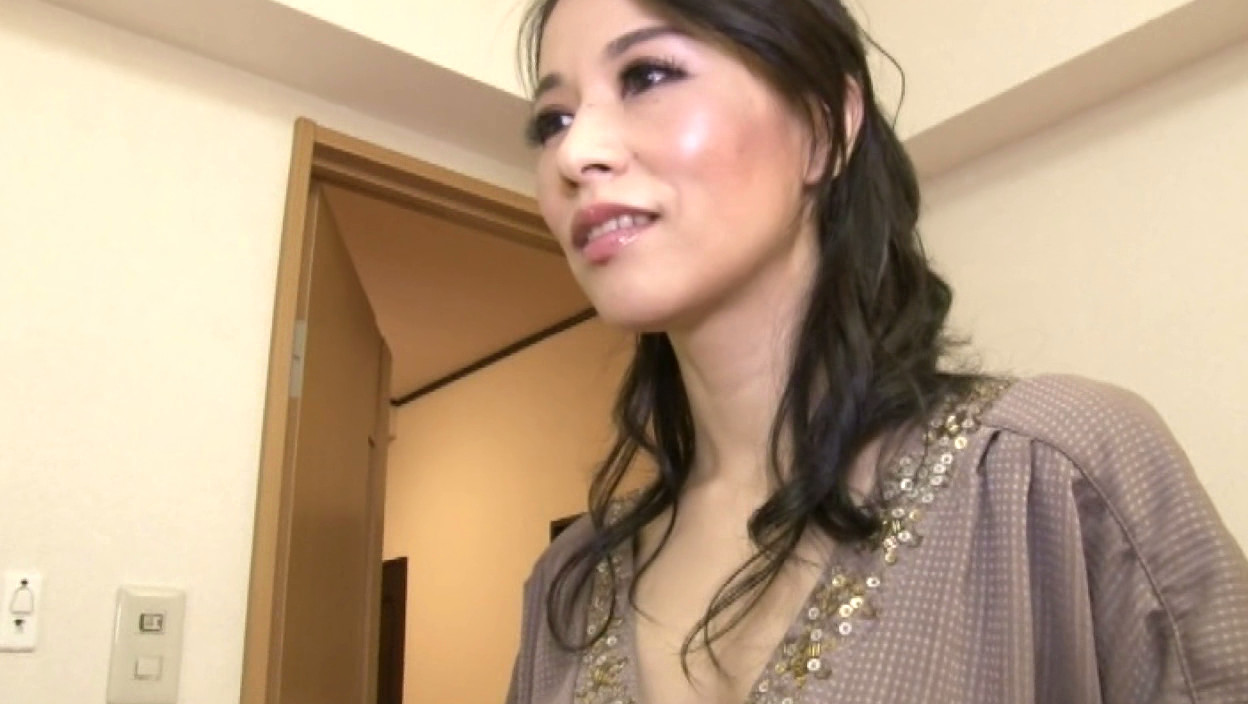 友人の母は、淫語責めしながら何度も寸止めさせる熟痴女 画像1