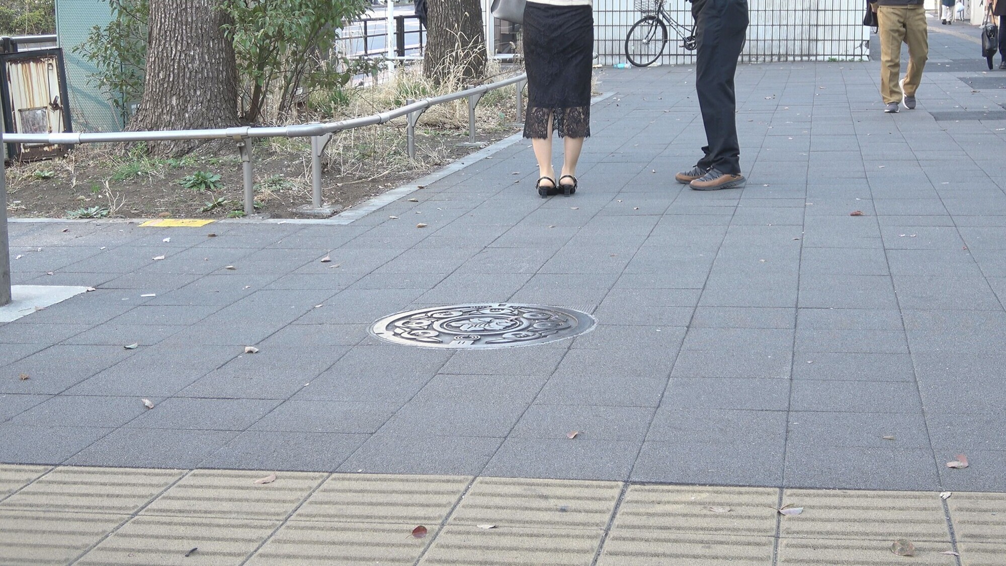 セレブ人妻ナンパ 恥じらいながら大胆になってイク・・・ 画像1