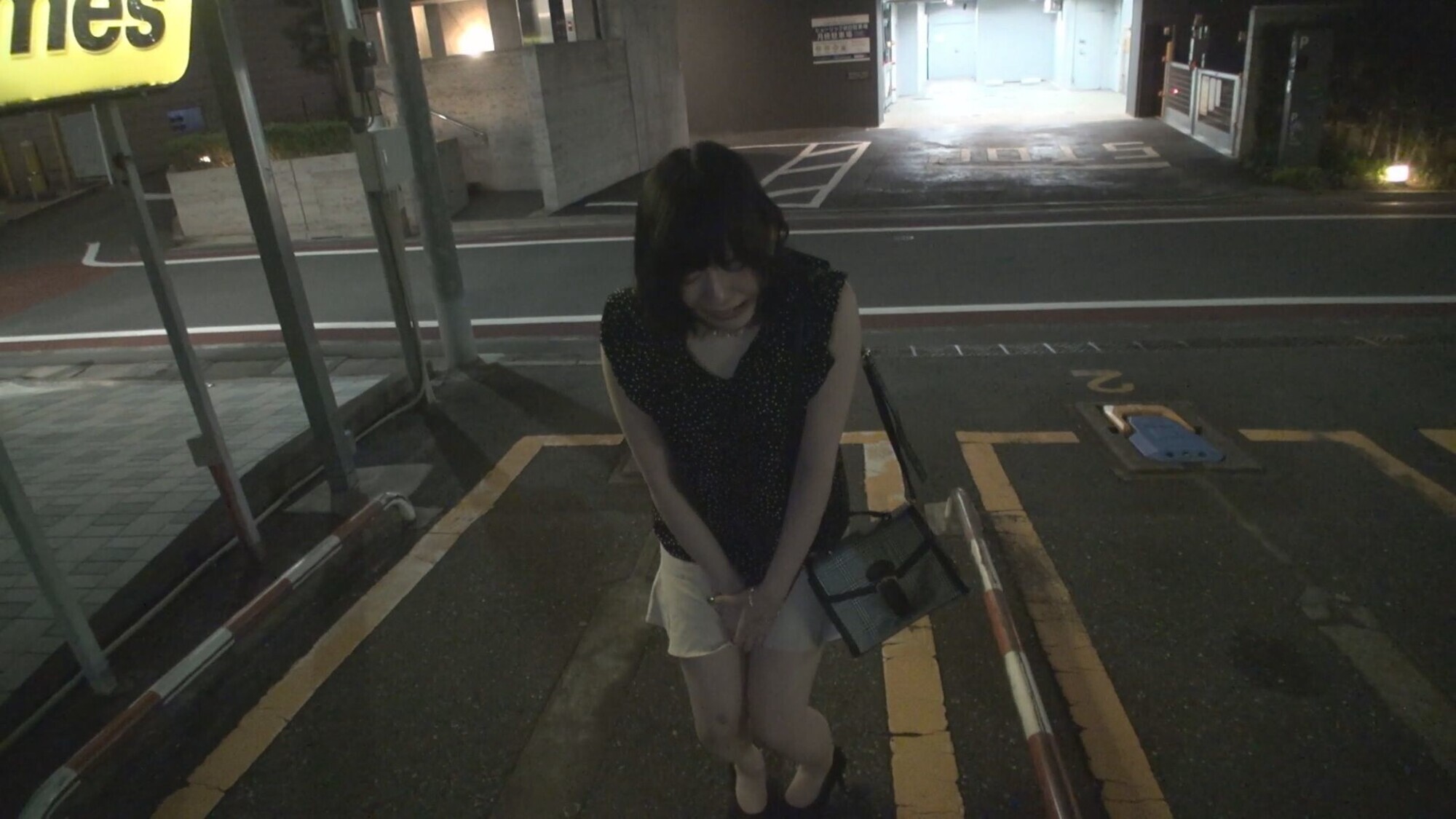 ドMマルチ勧誘女 枕営業 中出し ヤリ逃げ! 画像2