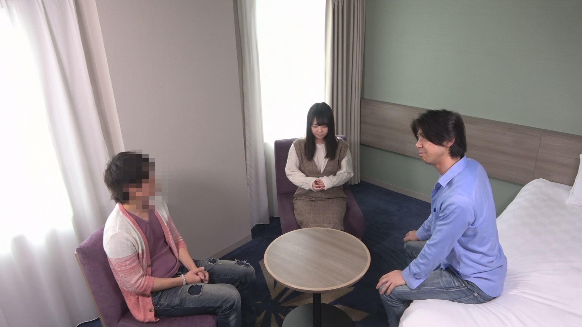 街ゆく一般男女を理由をつけて二人きりに・・・キスから恋は芽生える!?はるかちゃん&健太さん編 画像1
