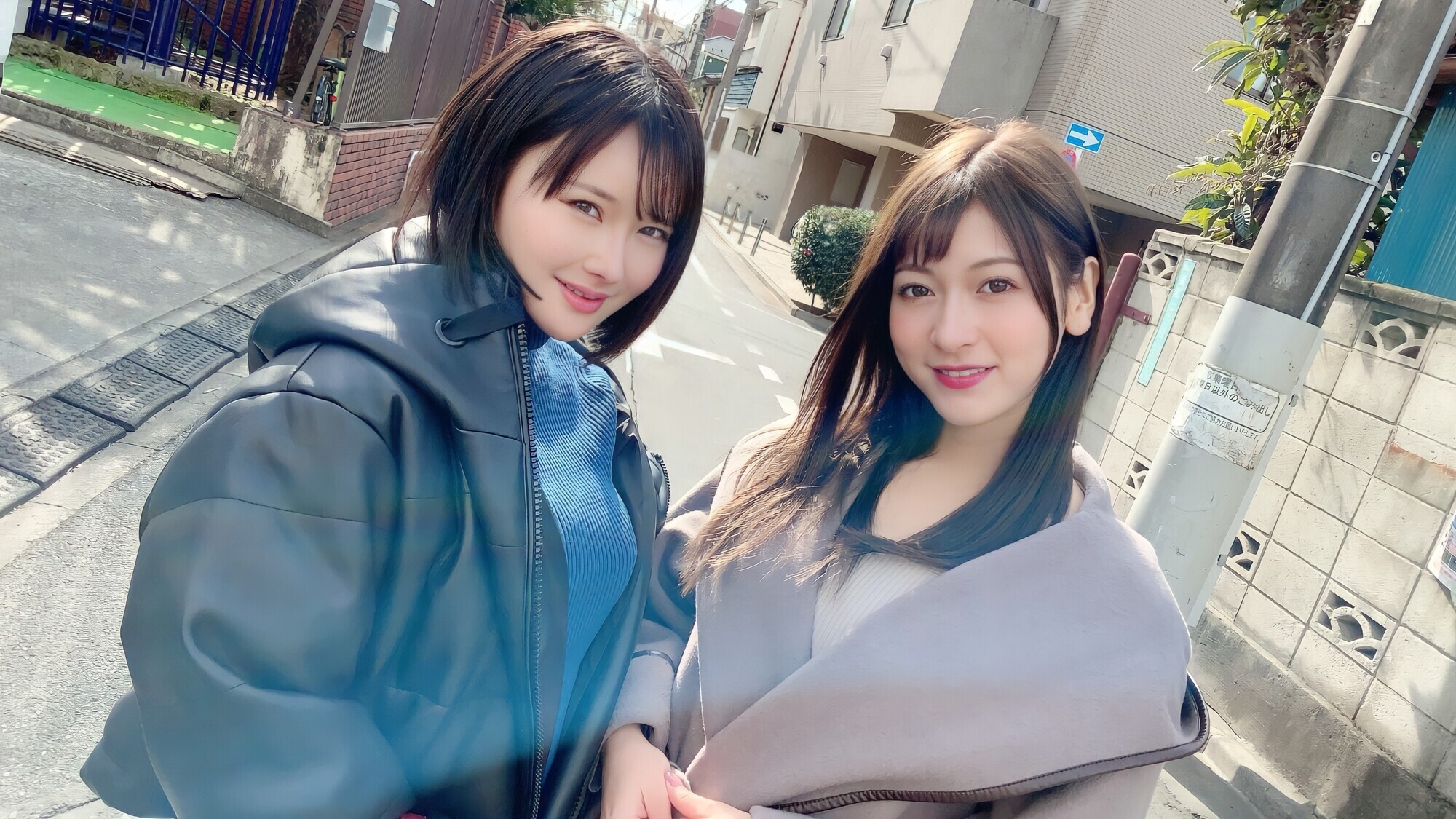 欲求不満美人妻 3P W中出し 画像1