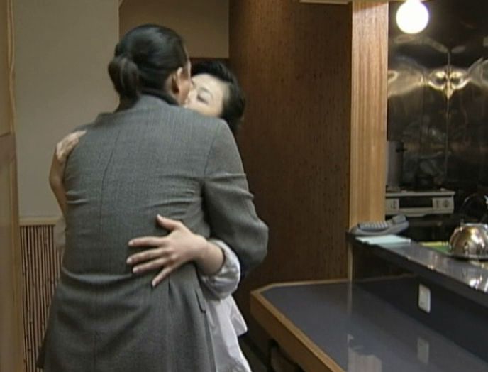不倫に狂う妻 情事の味は火の接吻 画像4
