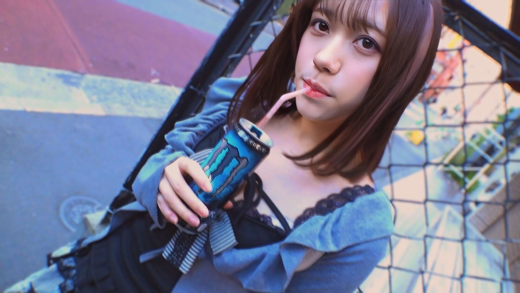 ～前日譚／まい編～＜パパ活！ツンデレ地雷系女子グループをデカチンおじが理解らせセックス！沼らせ中出し指導！！＞にておじに理解らせられる前の3人の物語。 画像1