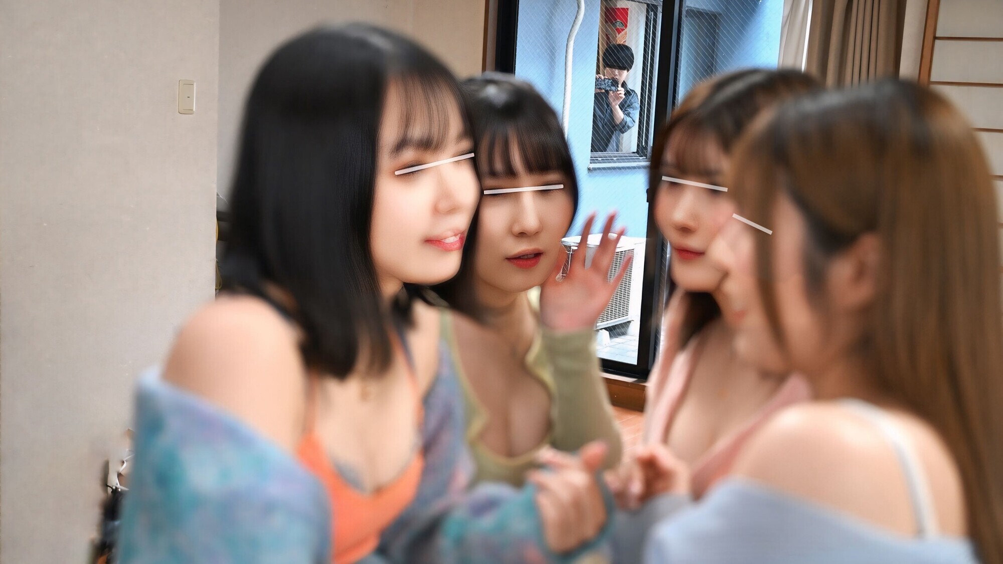 向かい部屋の女子寮の覗きに気付かれて以来、女子大生達が毎日窓越しに誘ってきます。若さゆえの性欲を受け止める花びら回転ハーレムSEX 1枚目