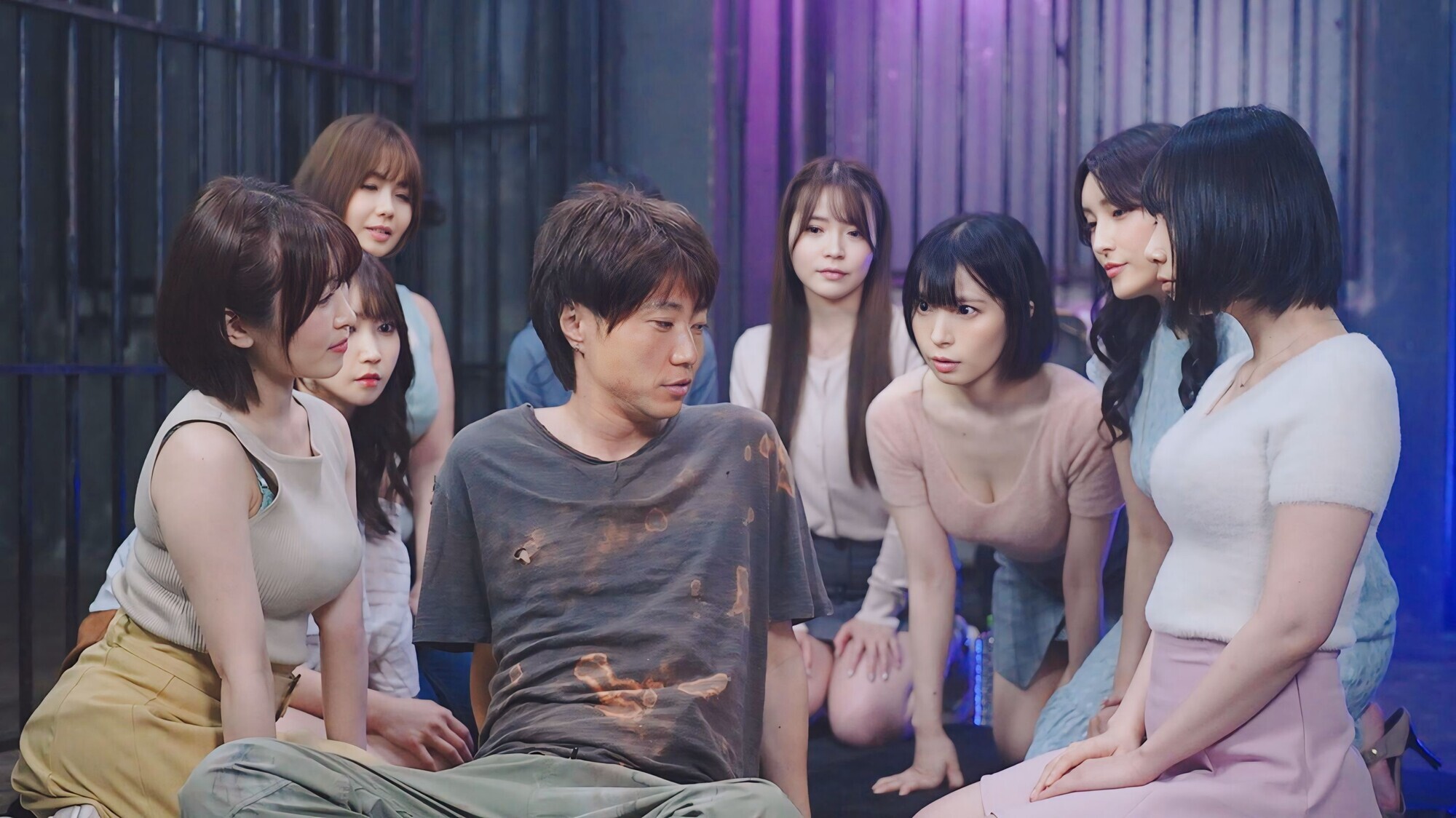 終末シェルター内で生き残りは僕以外全員女子。燃え尽きた世界で生殖本能が連鎖反応!8人の女子と精子を分け合う夢の楽園性活 画像2