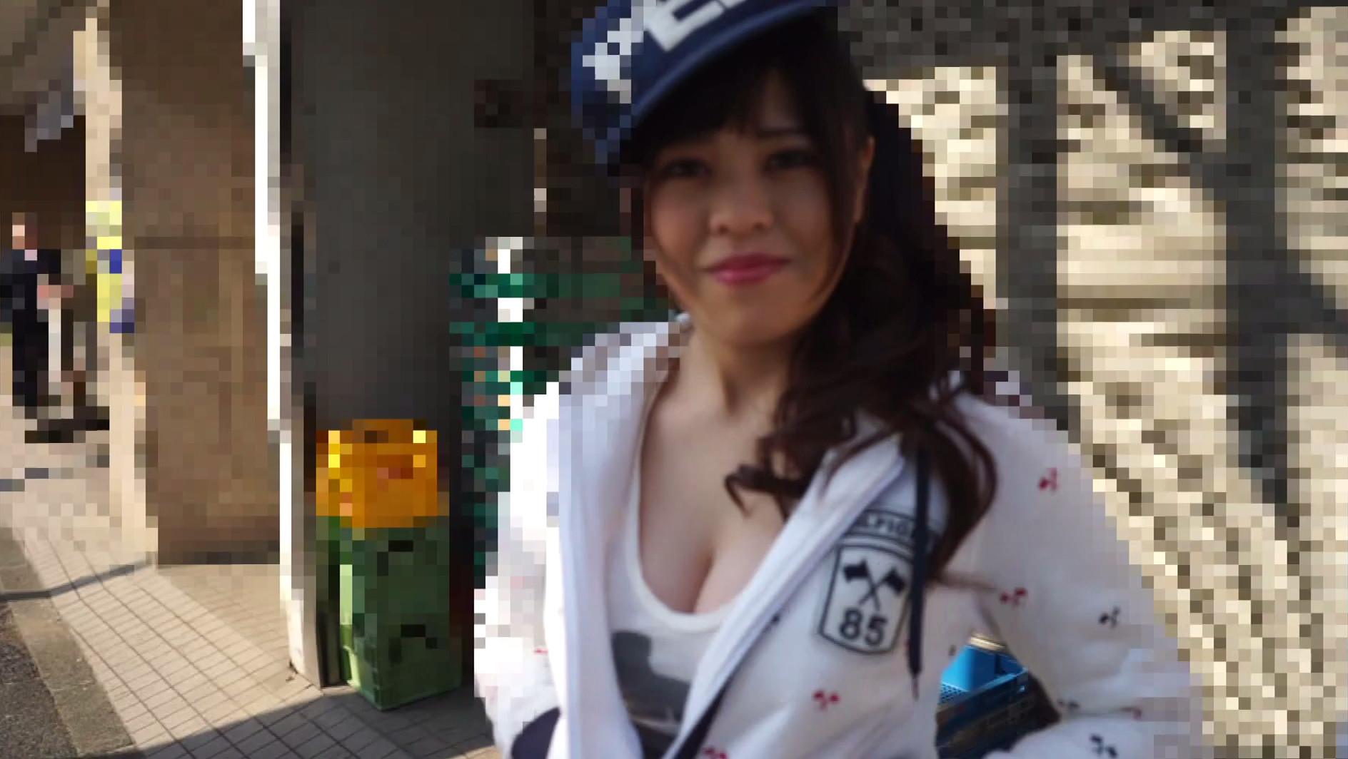 彼女にしたいハーフ系巨乳No.1 ラテンの血が躍るくびれくっきりお尻ボーンな神乳ダイナマイトボディなGカップちゃん (仮)玲緒奈19歳 画像1