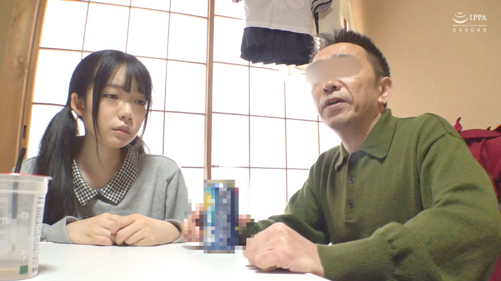 2019年冬、実録・禁断の近親相姦映像集4時間「日本万歳！女の子たちに罪はない･･･」