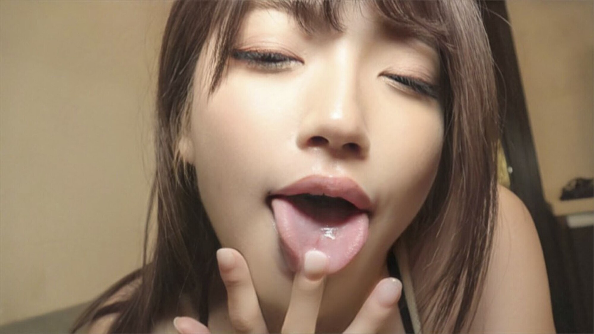 半中半外生セフレ スプリットタンのドM中出し好き女 はるの