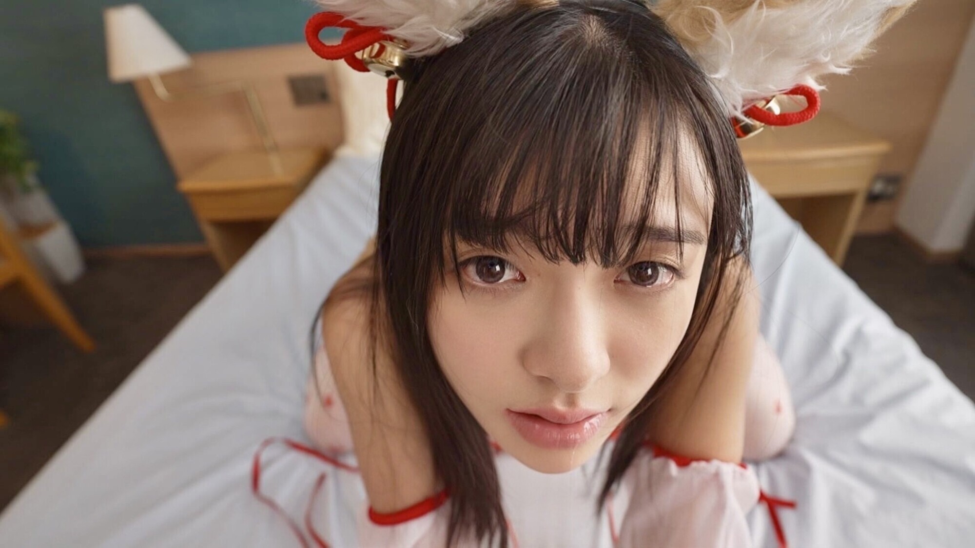モデル志望の元気娘に卑猥コスプレ面接 なし崩しに触られてパンティヌレヌレ敏感ボディ！喉奥圧迫イラマに泣きながら嬉しイき！激しくケツ振り乱してドM開花中出し 画像7