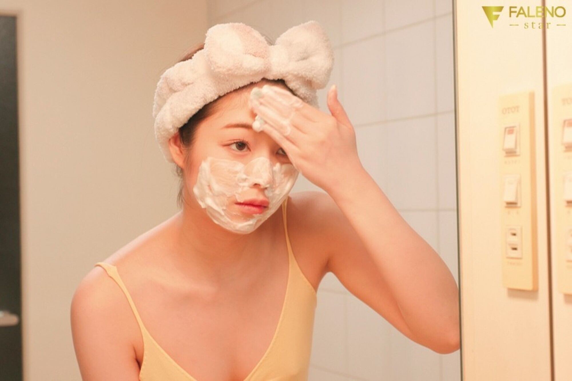 「終電ないなら、ウチ泊まる?」大好きな彼女が家にいるのに男女の友情を超える無防備な丸見え乳首・・・勃起が収まらず一晩中ヤリ続け、寝て起きてもう一度ハメ倒した。 天国るる 画像6