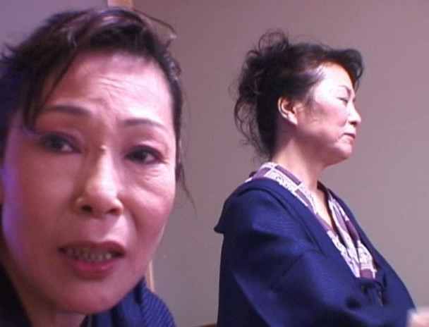 熟女レズ 還暦祝ふたり旅 画像7
