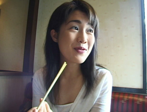 ご無沙汰奥さん! スペルマ暴飲! 画像1