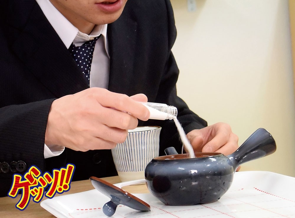 モンスターペアレントを媚薬で淫乱化!エロ狂いしたクレーマー母がサカリ出し僕のチ◯ポをむしゃぶり尽くす! 画像12