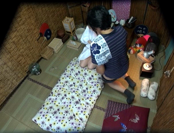 潜入!!人妻専門耳かき店02 画像14