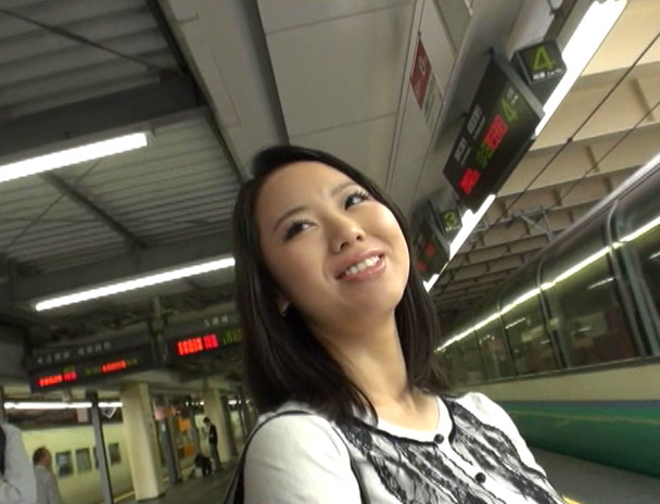 人妻湯恋旅行052 画像1