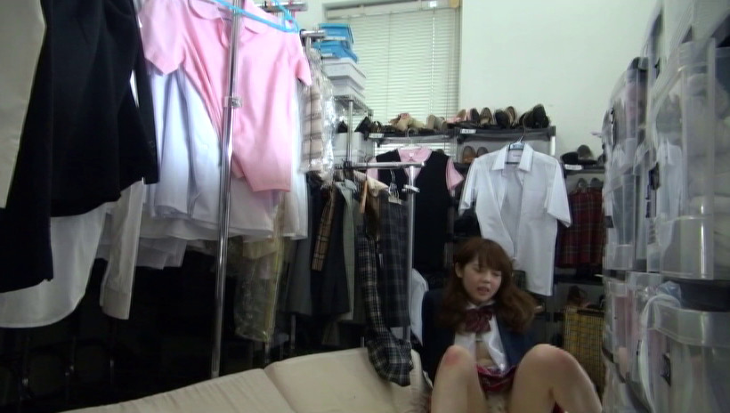 未成年（五三六）西新宿中古制服 買取販売店実録 02 お金に困ってパンツを売りに来た少女4名 イメージ19