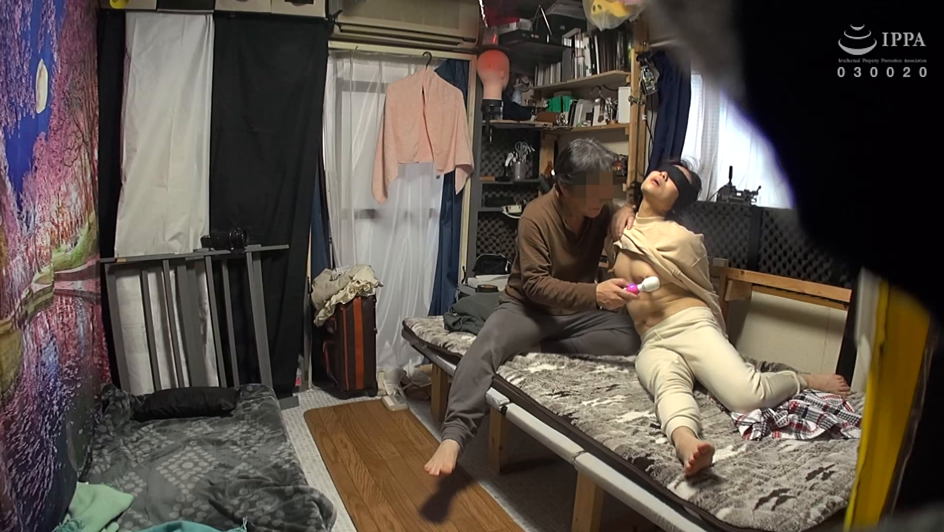 自分の部屋に泊まることになった妻の女友達 「人妻織江さん(仮名)四十五歳」に当然のように手を出してしまうワタシ 20 画像20