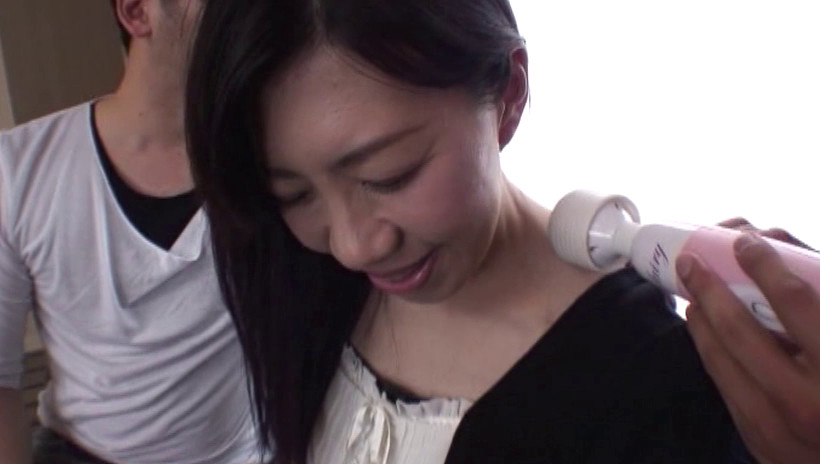 街角で普通の人妻さんに声をかけたらナンパできちゃいました!ザーメン中出し!! 画像14