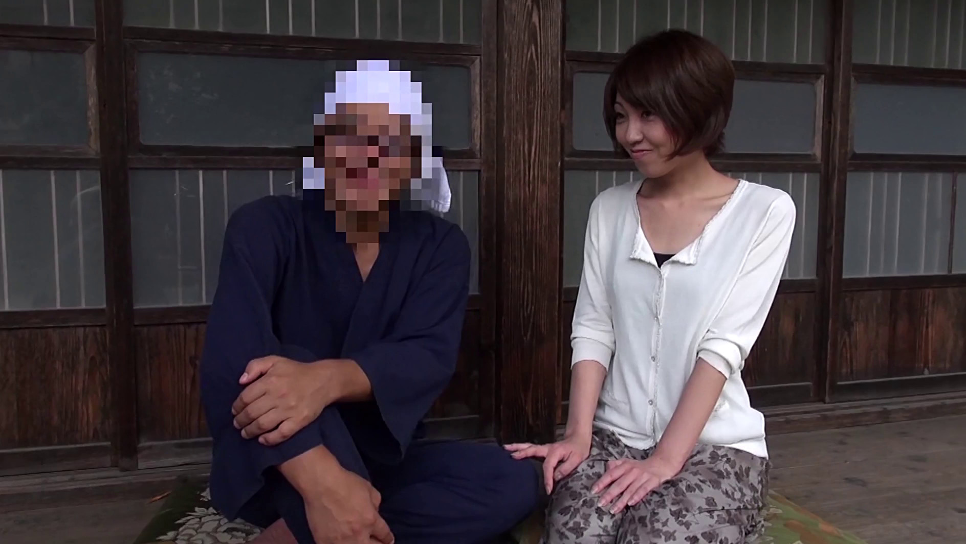 やっぱり田舎はセックスしか娯楽がないって本当だった・・・人里離れた長閑な田舎で見つけた柔らかな笑顔がとても素敵なおばさんのオーガニックな天然ボディに雄大な自然で鍛えあげられた腰使いと情深いセックスで激しく燃え上がった 画像1