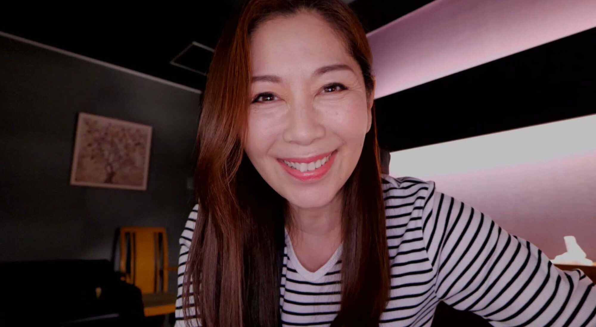 甘えん坊M男に乳首舐め手コキ 画像1