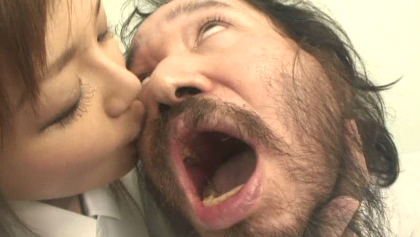美人で優しいナースとキモ男のベロベロちゅうちゅう 高原智美 画像7