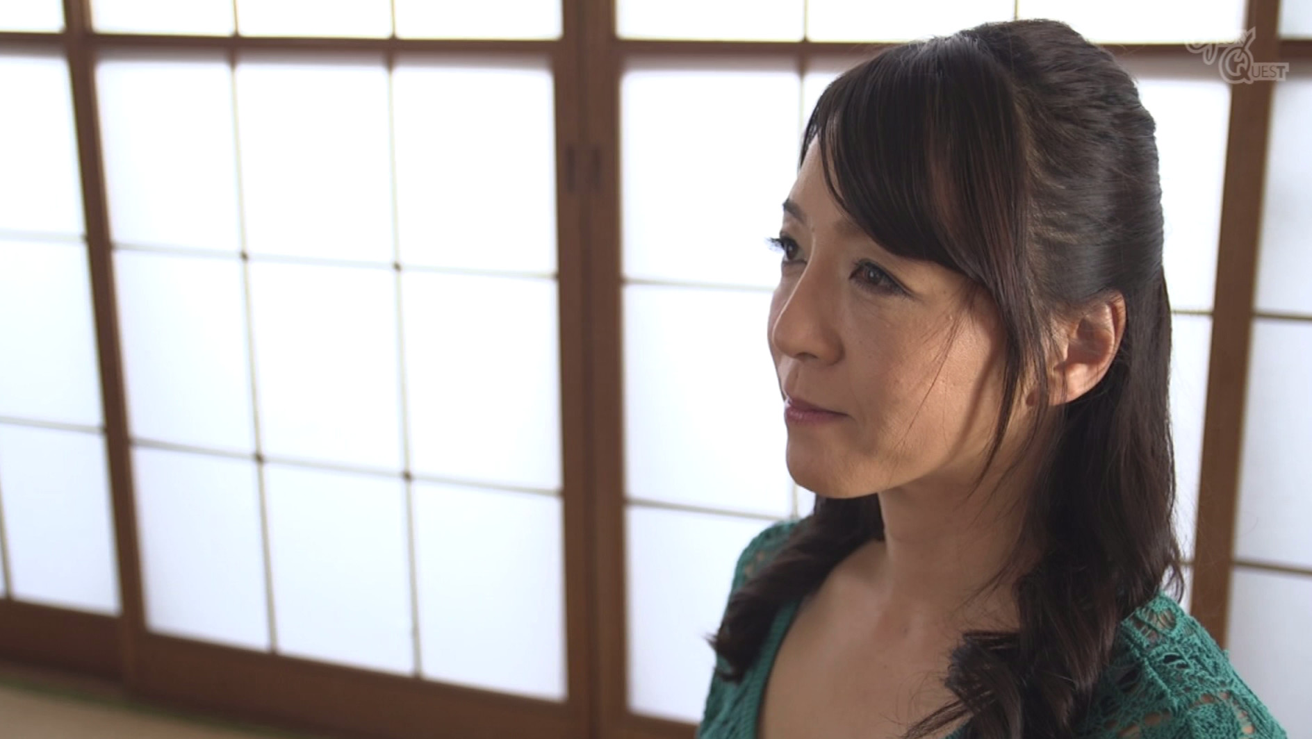 ホームステイにやってきた黒人さんのデカち○ぽに発情した母さん 水上由紀恵 画像1