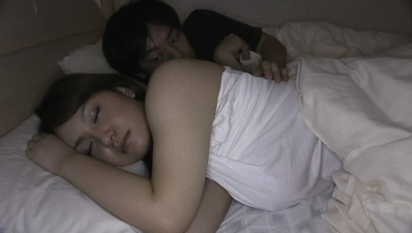 夜這い母さん Ⅱ 母さんが悪いんだ寝顔がエロいから僕は我慢出来なくて母さんを・・・ 画像1