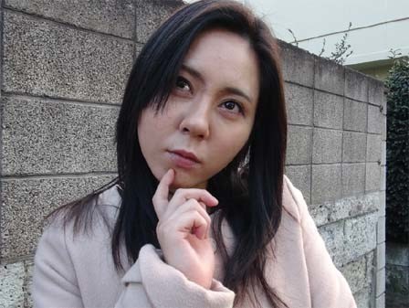 素人おばさんナンパ 3「私みたいなおばさんとしたいの?」イケメン男に口説かれ恥じらいセックスしてしまう熟女たち 15人!4時間! 画像21